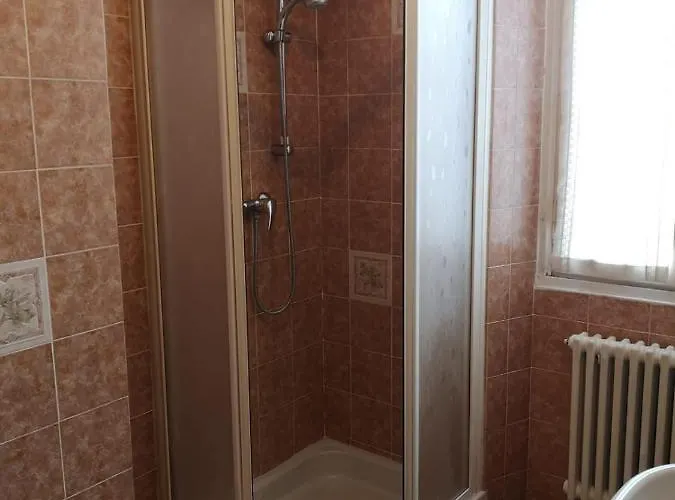 Le Due Rocche 아로나